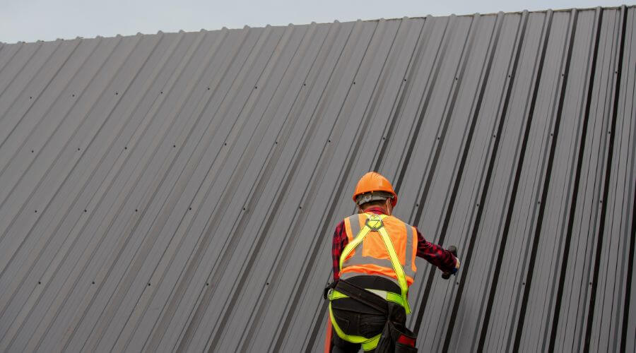 Professional gutter cleaning in Cummington, MA